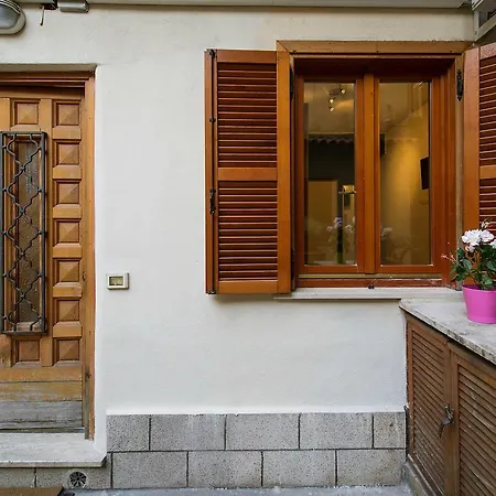 Apartament Locazione Turistica Vatican Courtyard *